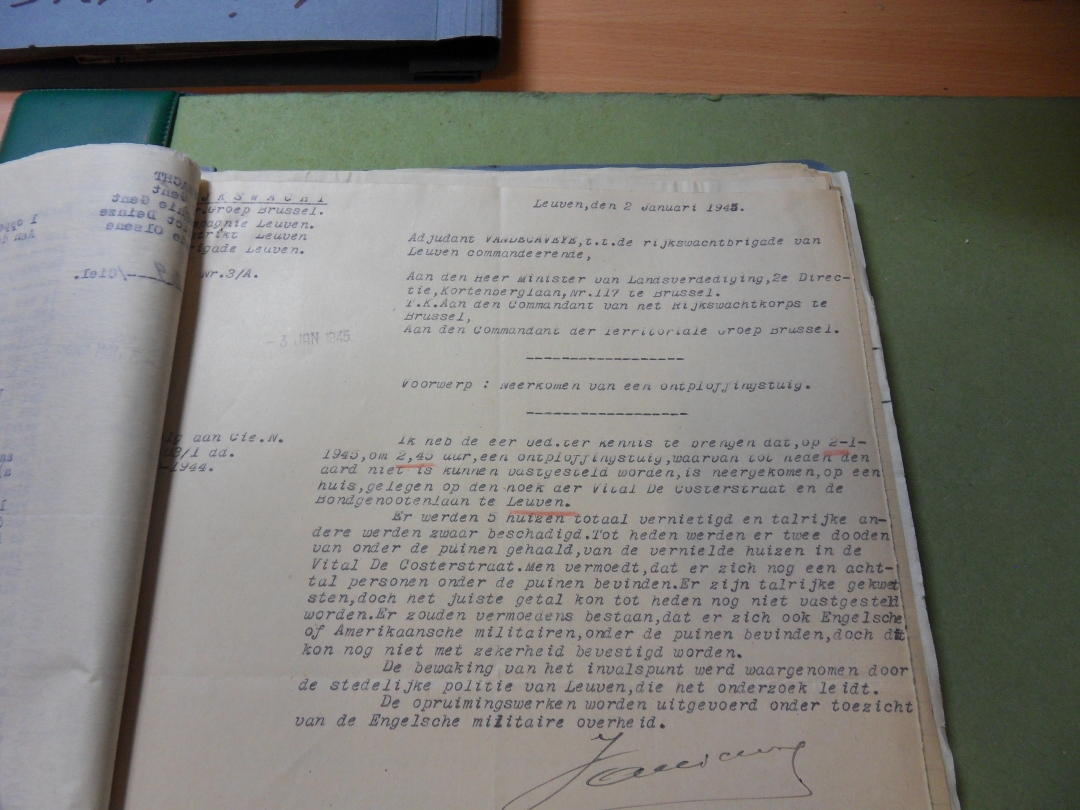Het officiële, geheime verslag van de inslag (in het Militair Archief van Evere).